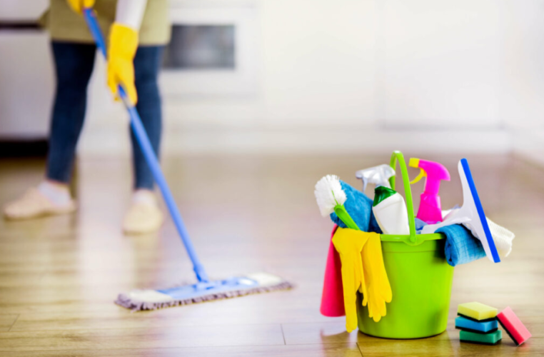 Regular cleaning, House cleaning, Room cleaning